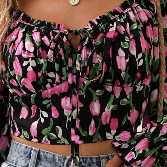 Floral Print Knot Front Flounce Sleeve Crop Blouse - Picture 5 of 8